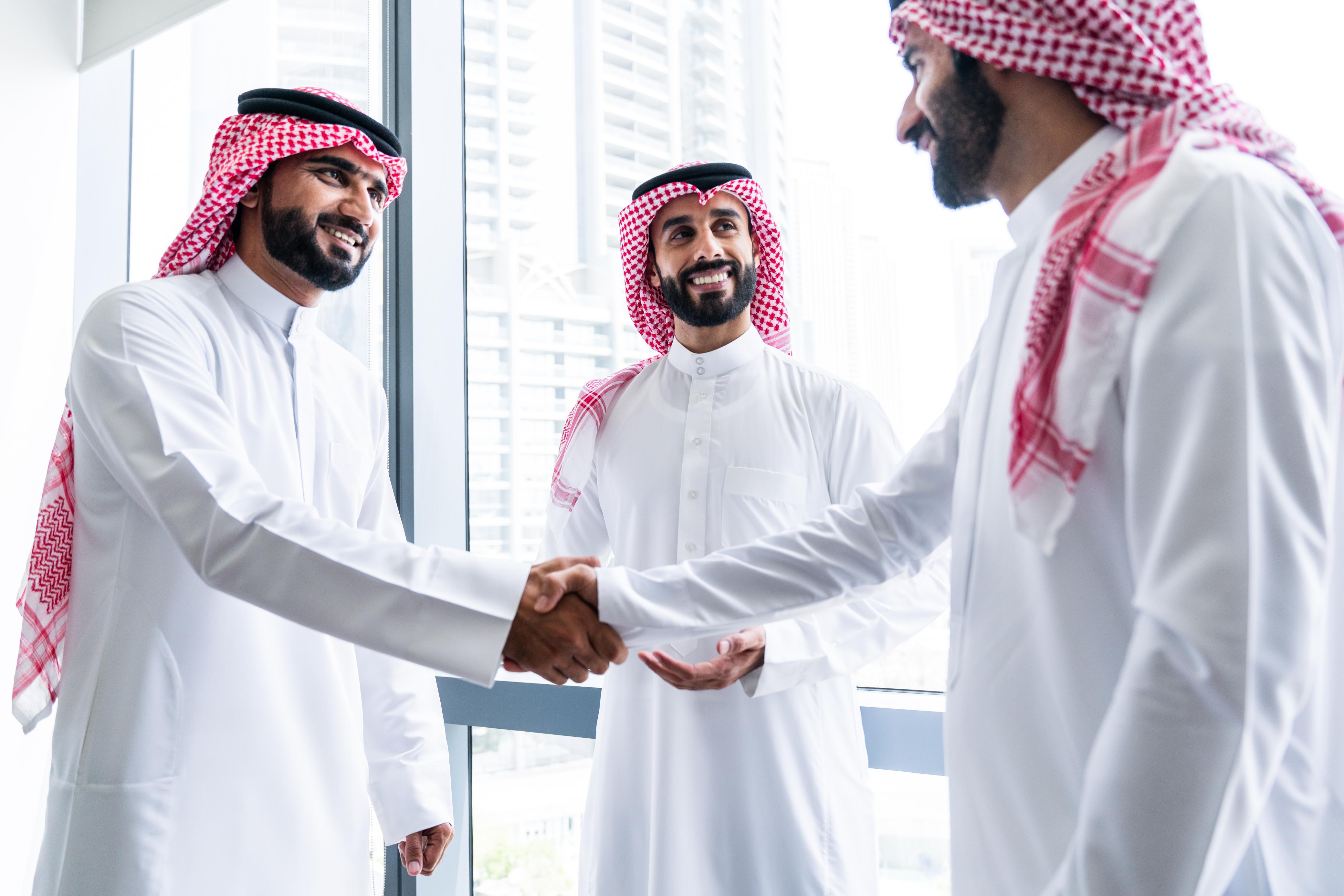 لقطة تعبر عن الفرص الاستثمارية مع مكاسب الإعمار